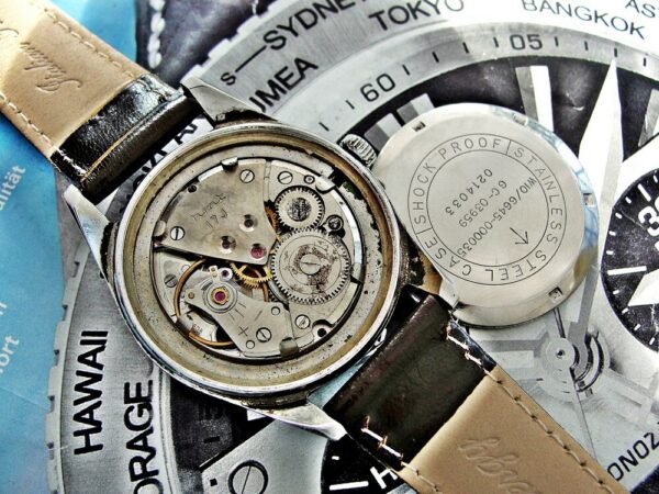 Rare HMT Jawan Military Vintage Watch from the 1960s. - Image 13