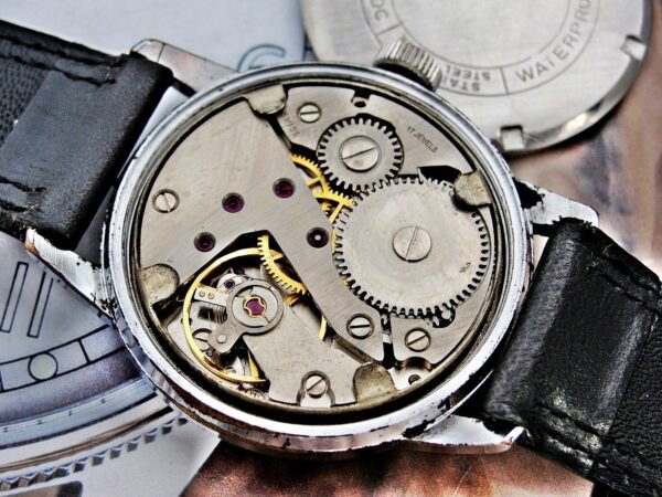 Rare Junghans watch from the 1970s - Image 12