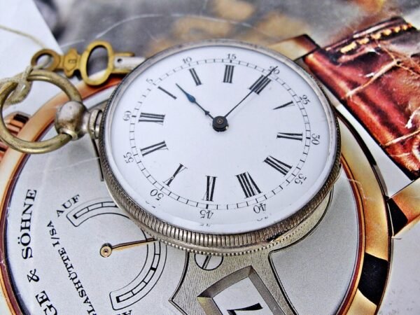 Rare porcelain dial key pocket watch from the year 1800. - Image 8